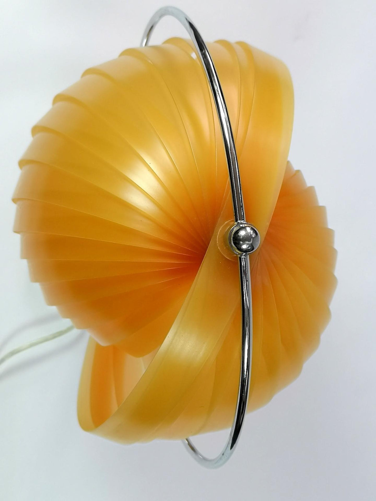 vintage-moon-table-lamp