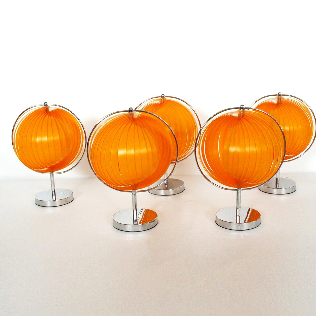 vintage-moon-table-lamp