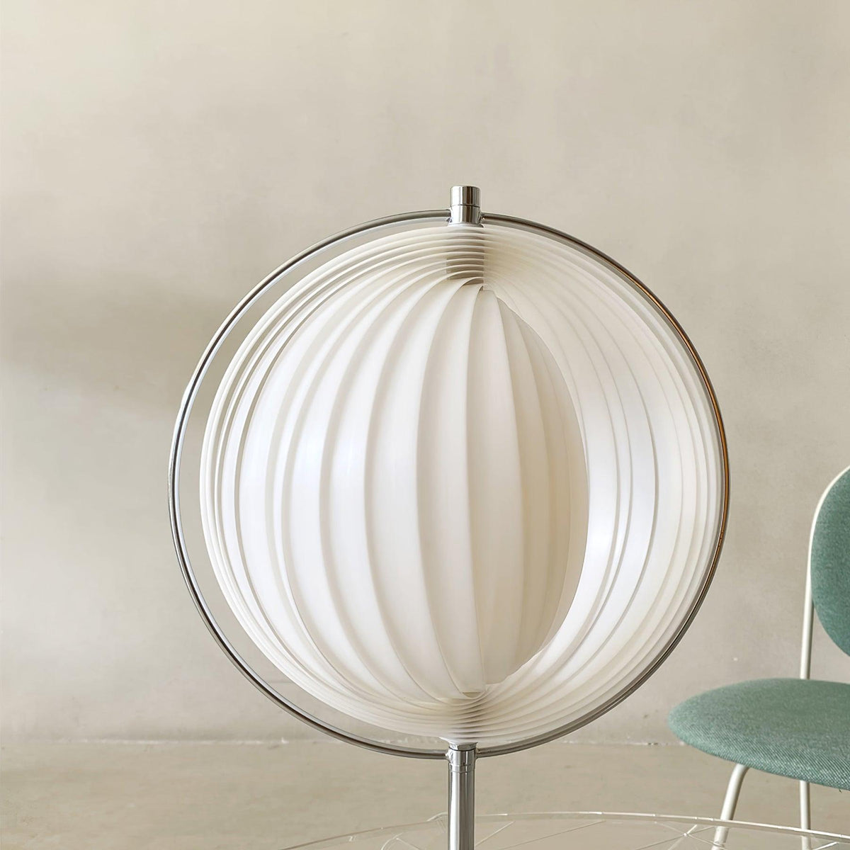 vintage-moon-table-lamp