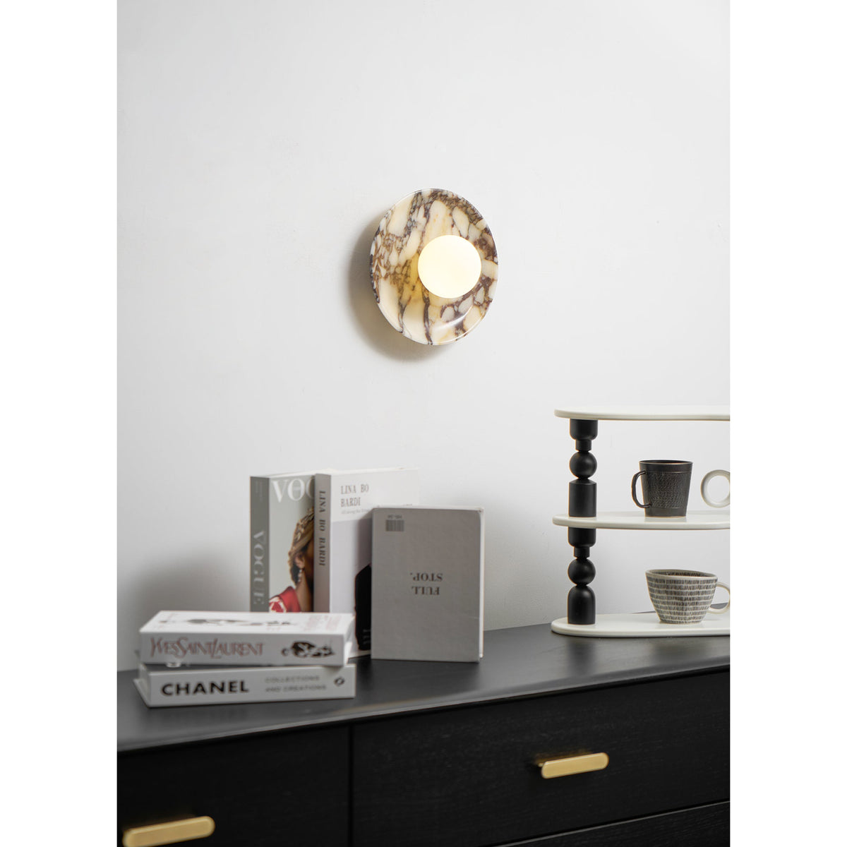 viola-marble-wall-lamp
