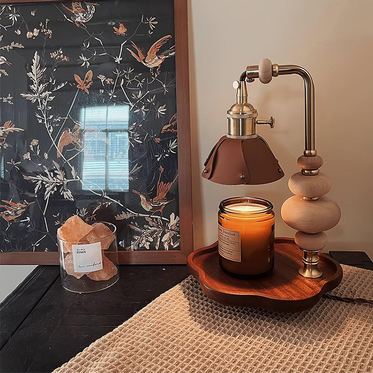 walnut-flower-tray-table-lamp