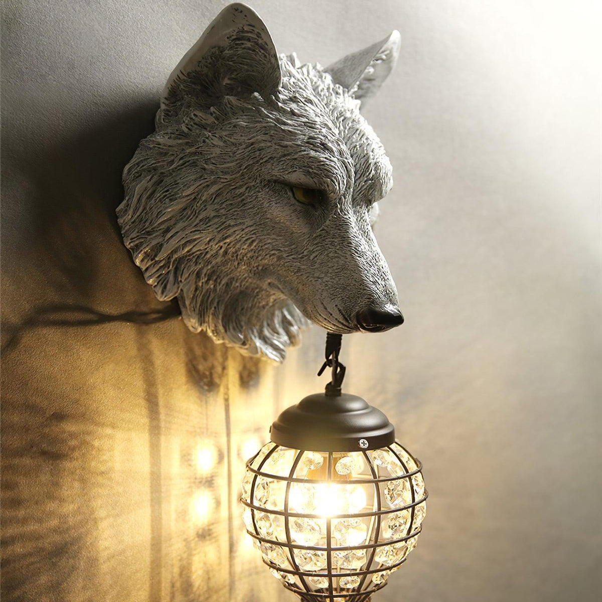 wolf-head-wall-lamp