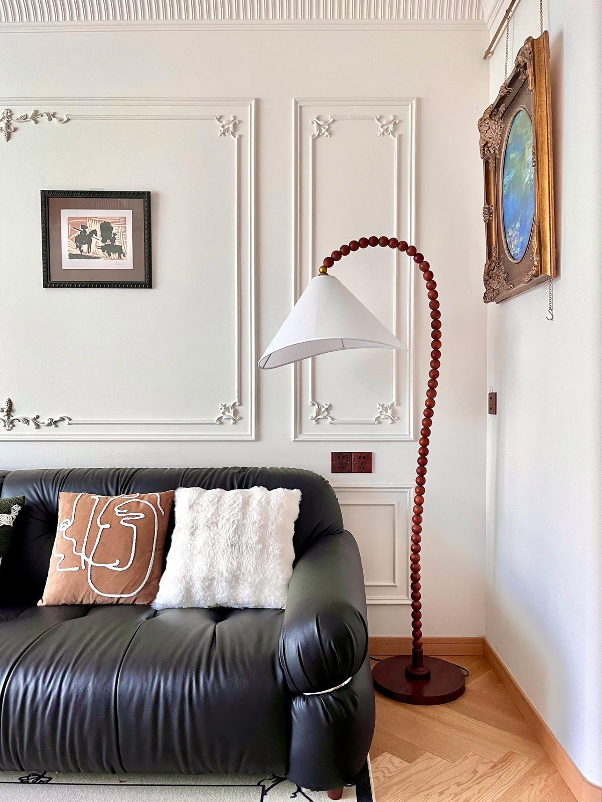 wooden-bead-floor-lamp
