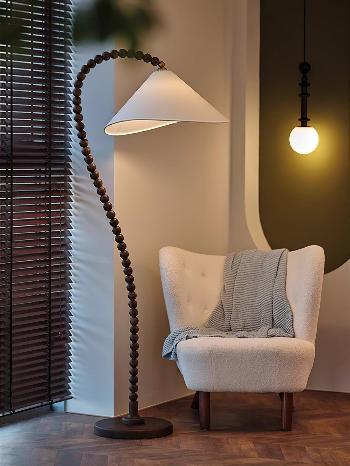 wooden-bead-floor-lamp