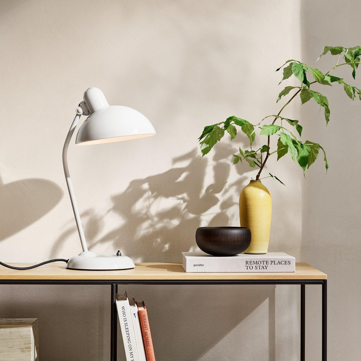 wuxu-table-lamp