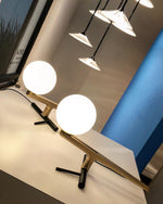 Yanzi Table lamp