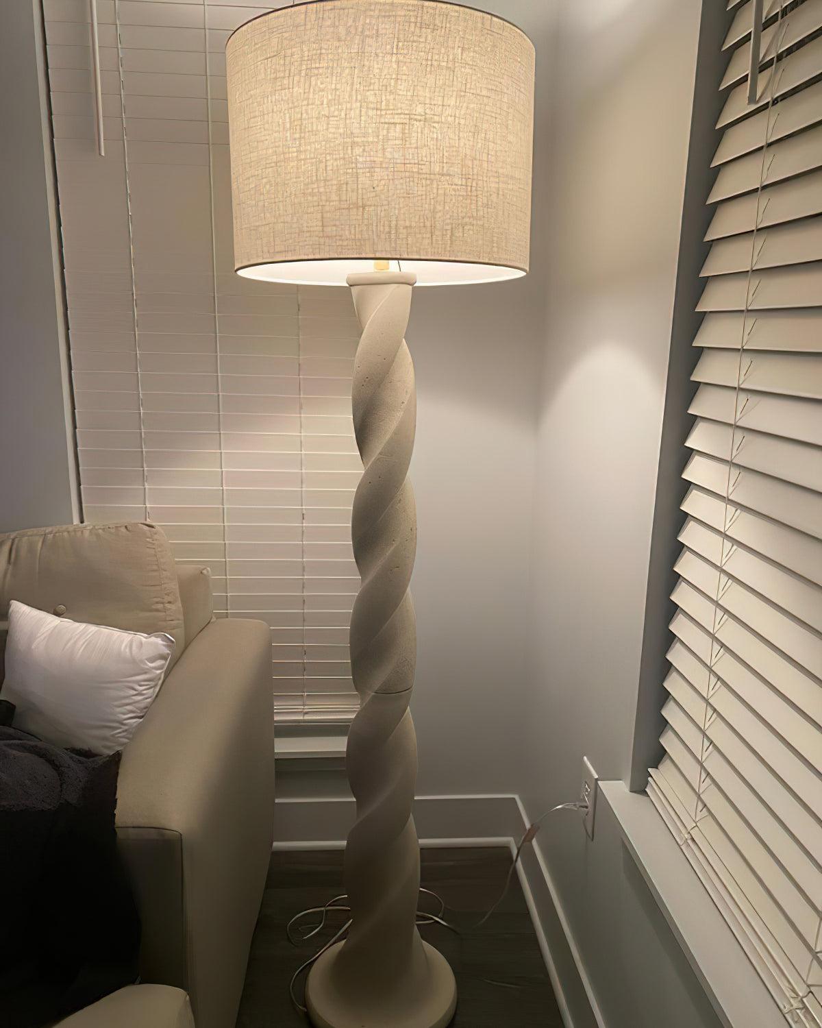 yisi-north-tower-floor-lamp