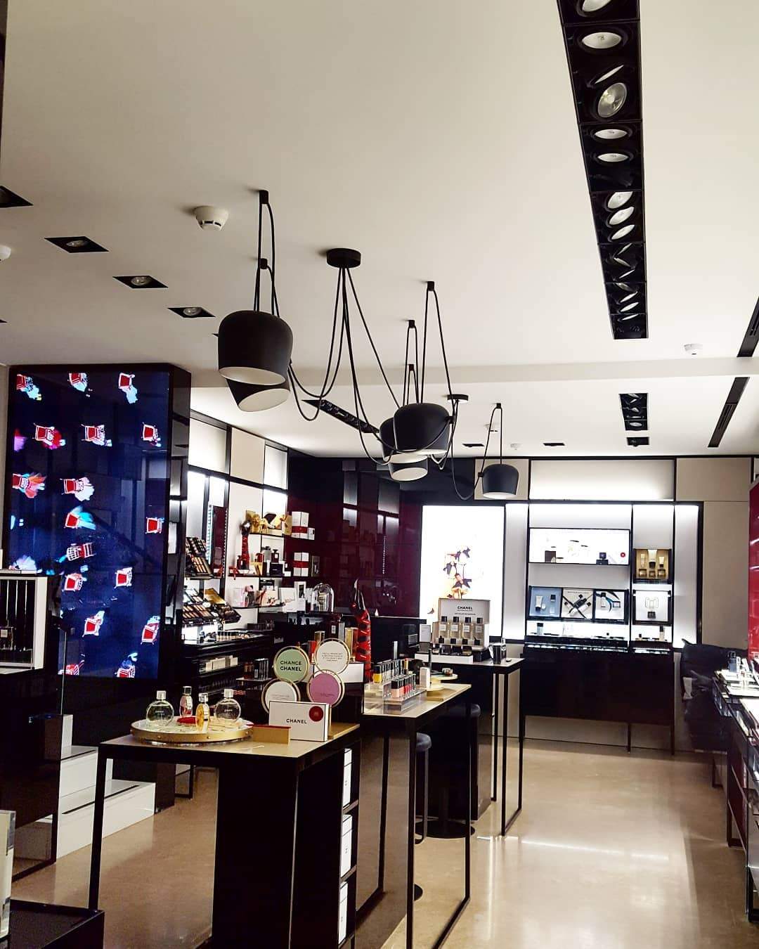 Aim Pendant Light