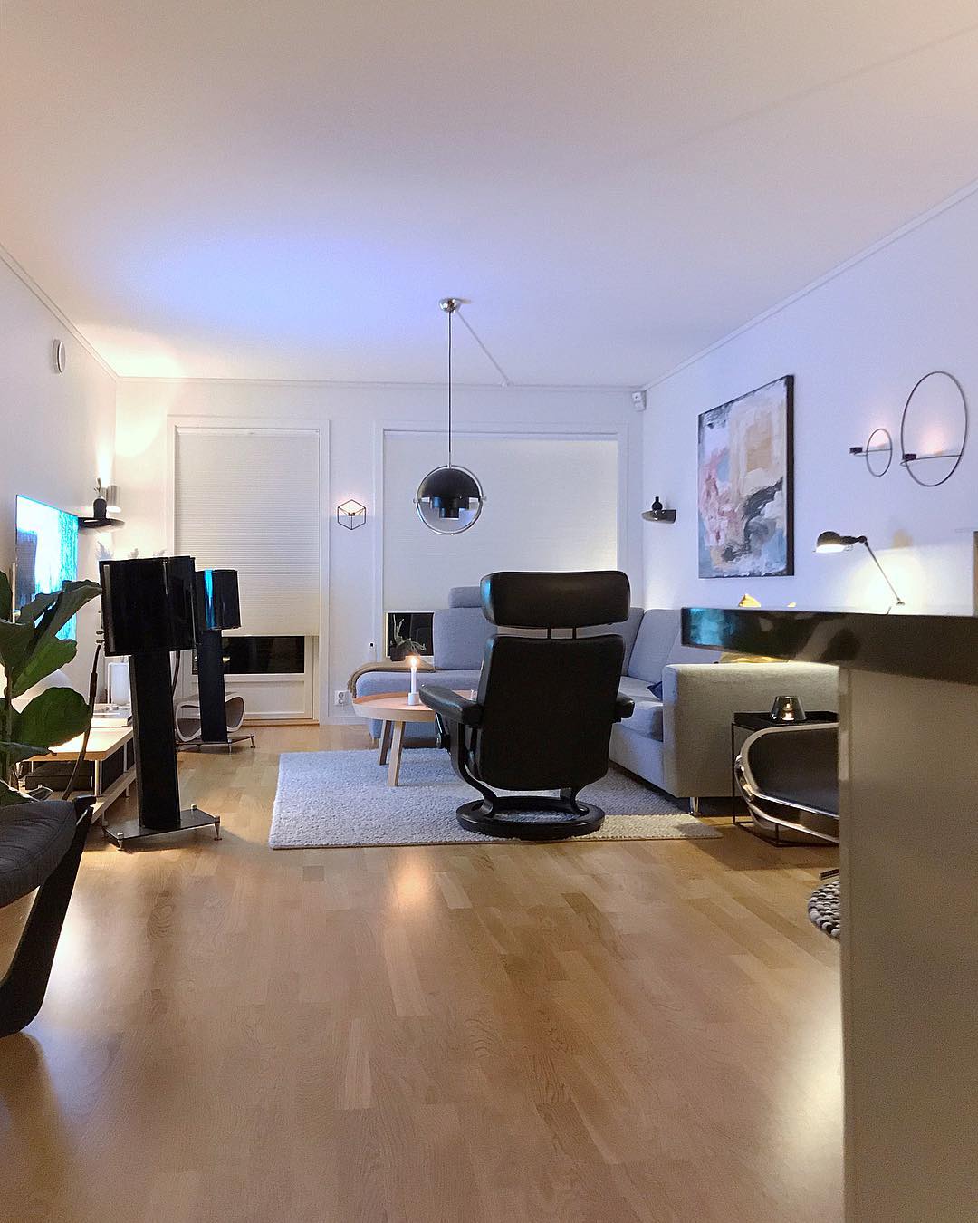 Deformed Ball Pendant Light